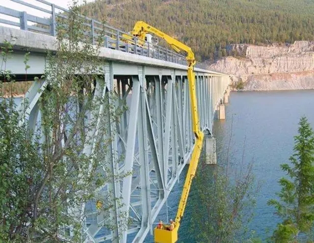 橋梁檢測車