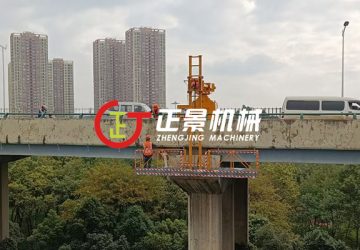 昆明彩云路高架橋雨水管安裝